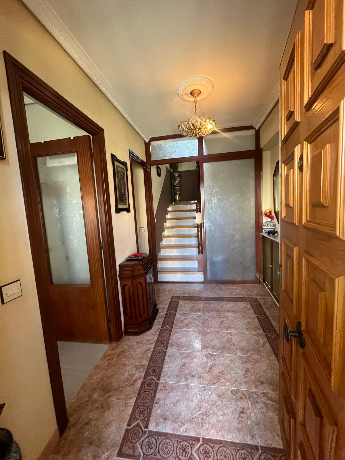CHALET EN VENTA EN PARLA – ZONA LA ERMITA — Casalia Inmobiliaria, Parla (foto 5 de 60)