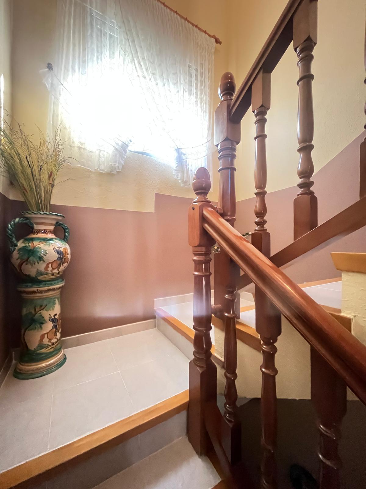 CHALET EN VENTA EN PARLA – ZONA LA ERMITA — Casalia Inmobiliaria, Parla (foto 30 de 60)