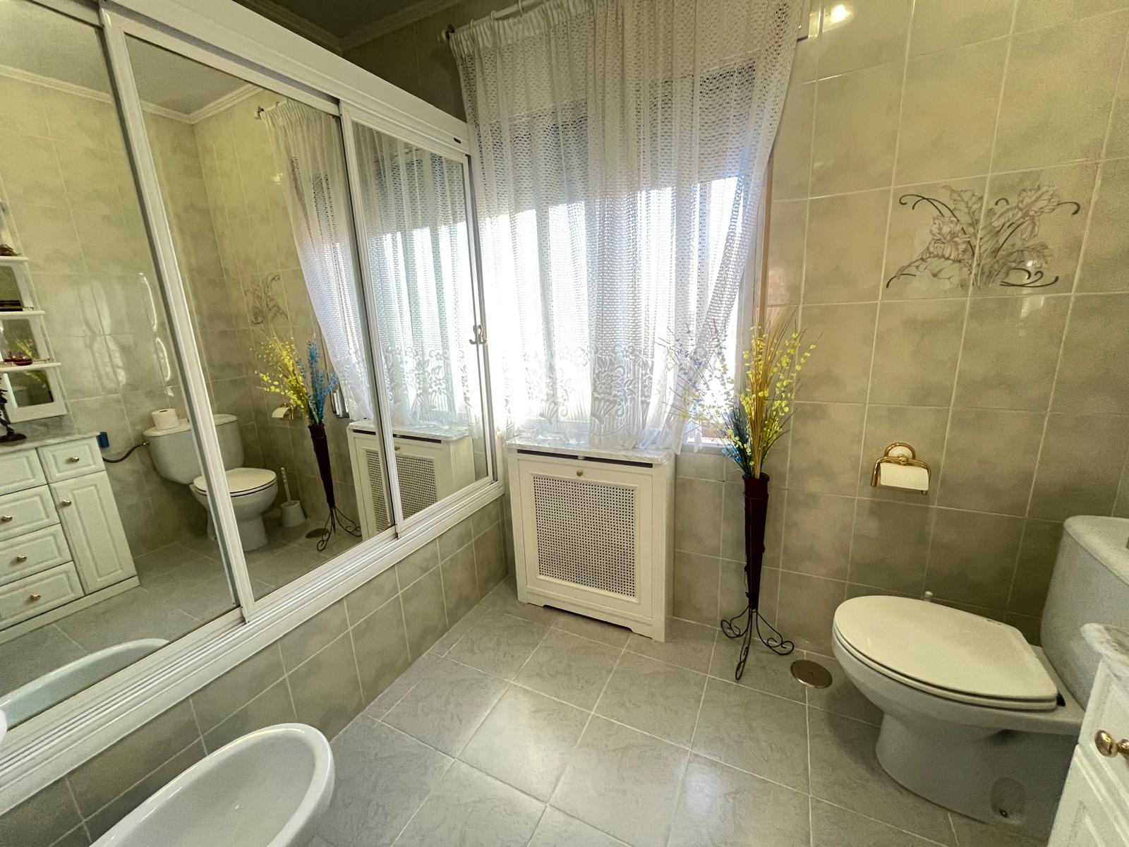 CHALET EN VENTA EN PARLA – ZONA LA ERMITA — Casalia Inmobiliaria, Parla (foto 36 de 60)