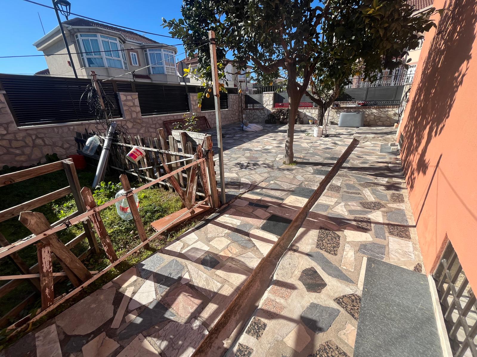 CHALET EN VENTA EN PARLA – ZONA LA ERMITA — Casalia Inmobiliaria, Parla (foto 17 de 60)