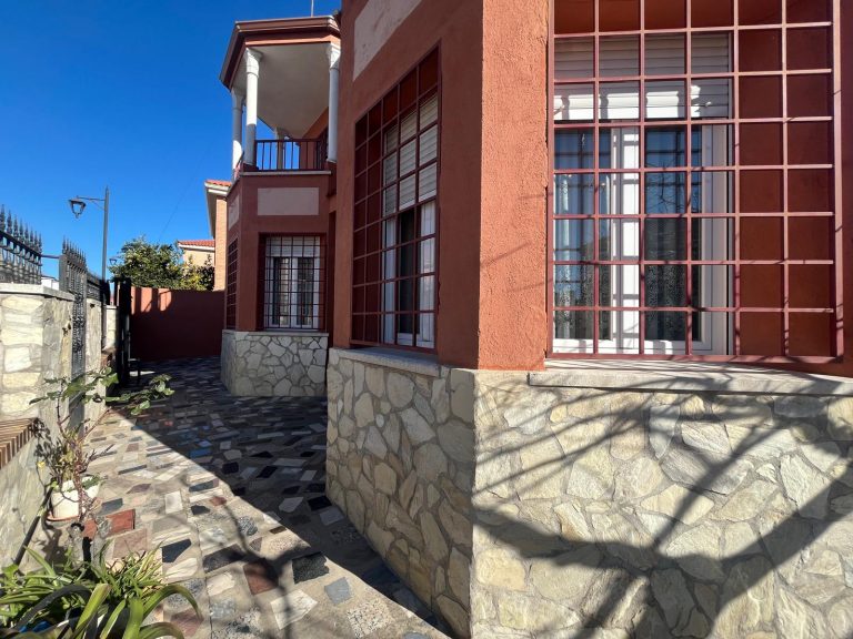CHALET EN VENTA EN PARLA – ZONA LA ERMITA — Casalia Inmobiliaria, Parla (foto 60 de 60)
