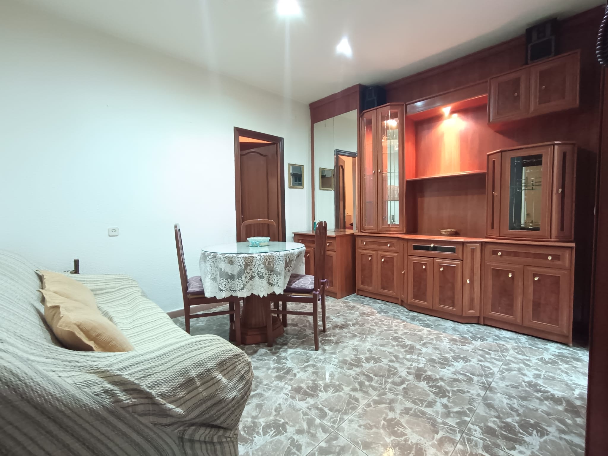 PISO EN VENTA EN MADRID – ZONA DELICIAS — Casalia Inmobiliaria, Parla (foto 2 de 17)