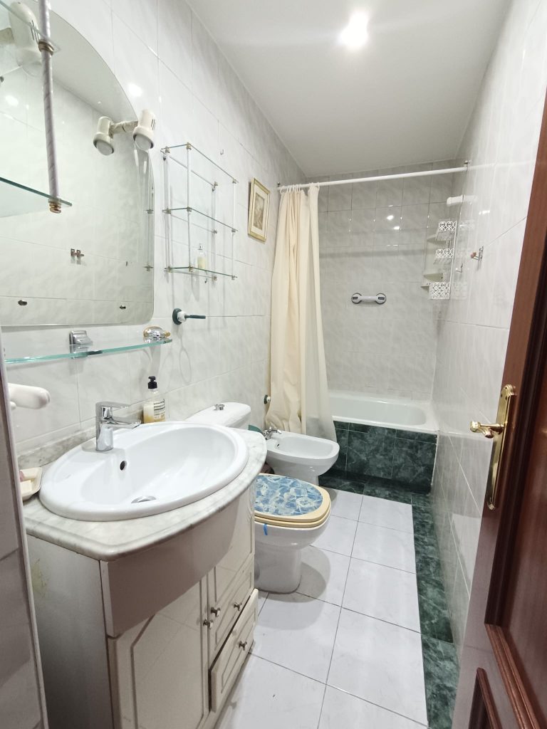 PISO EN VENTA EN MADRID – ZONA DELICIAS — Casalia Inmobiliaria, Parla (foto 11 de 17)
