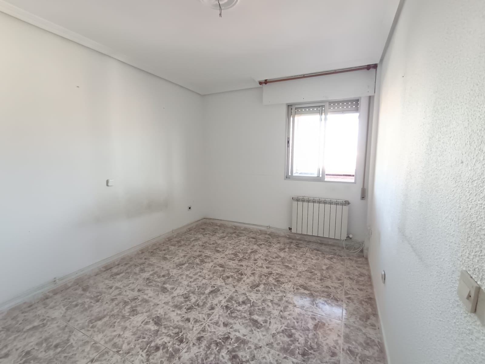 PISO EN VENTA EN PARLA – ZONA REYES CATÓLICOS — Casalia Inmobiliaria, Parla (foto 13 de 24)