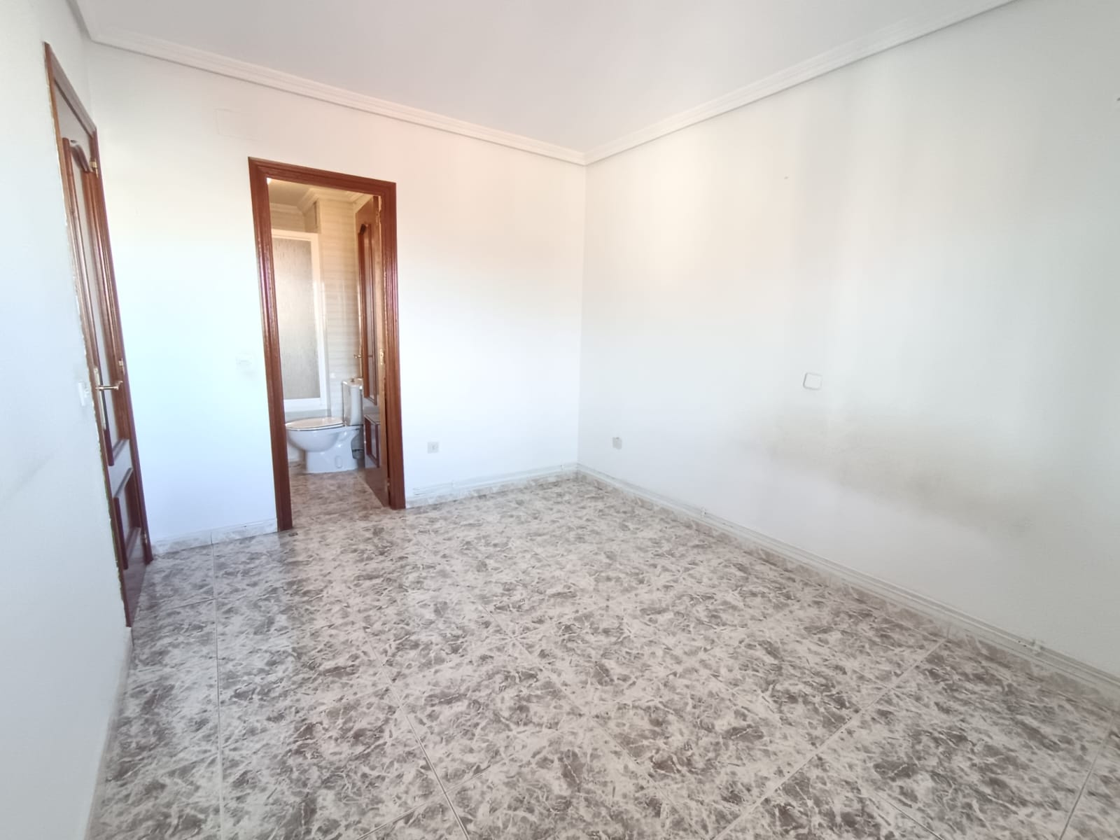 PISO EN VENTA EN PARLA – ZONA REYES CATÓLICOS — Casalia Inmobiliaria, Parla (foto 14 de 24)