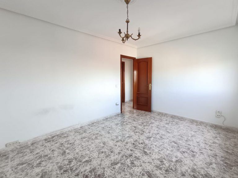 PISO EN VENTA EN PARLA – ZONA REYES CATÓLICOS — Casalia Inmobiliaria, Parla (foto 17 de 24)