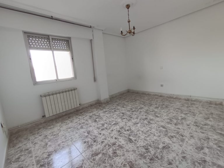 PISO EN VENTA EN PARLA – ZONA REYES CATÓLICOS — Casalia Inmobiliaria, Parla (foto 20 de 24)