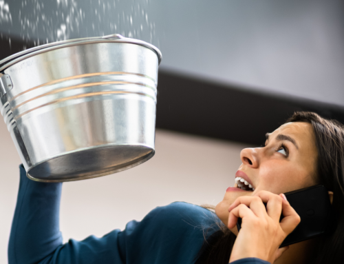 Daños por agua del vecino de arriba: qué hacer y cómo actuar