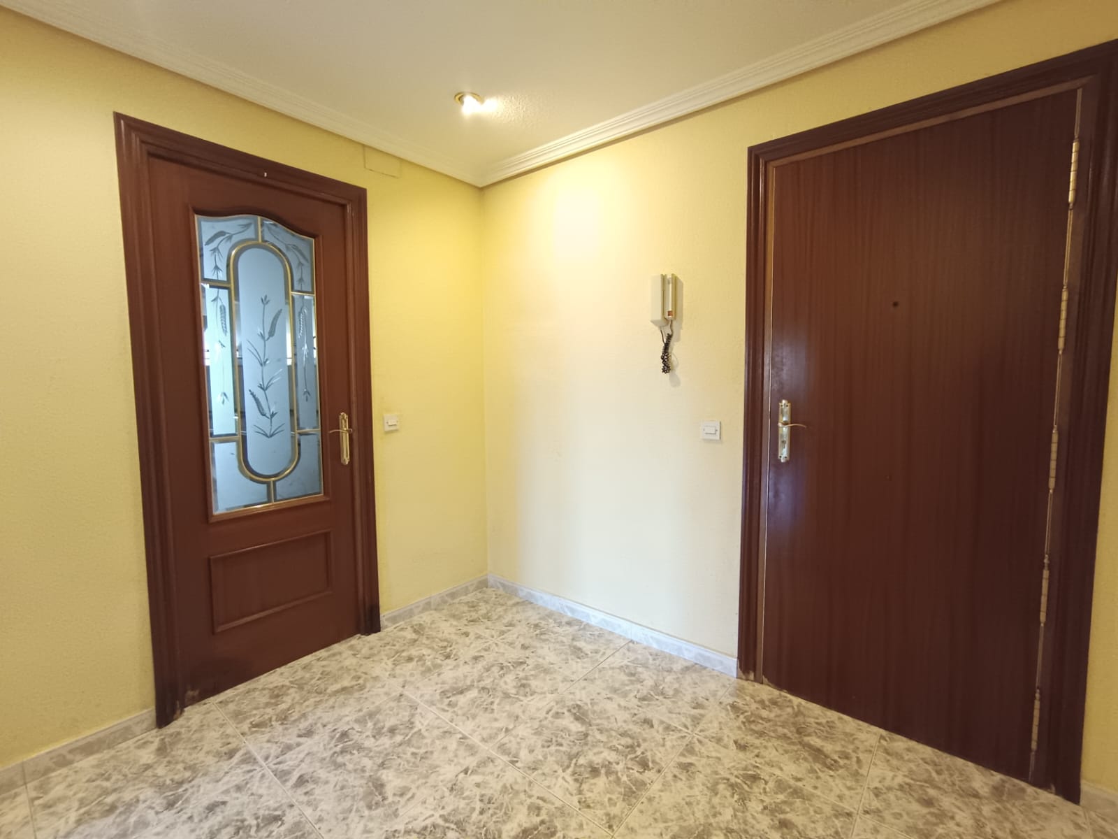 PISO EN VENTA EN PARLA – ZONA REYES CATÓLICOS — Casalia Inmobiliaria, Parla (foto 4 de 24)