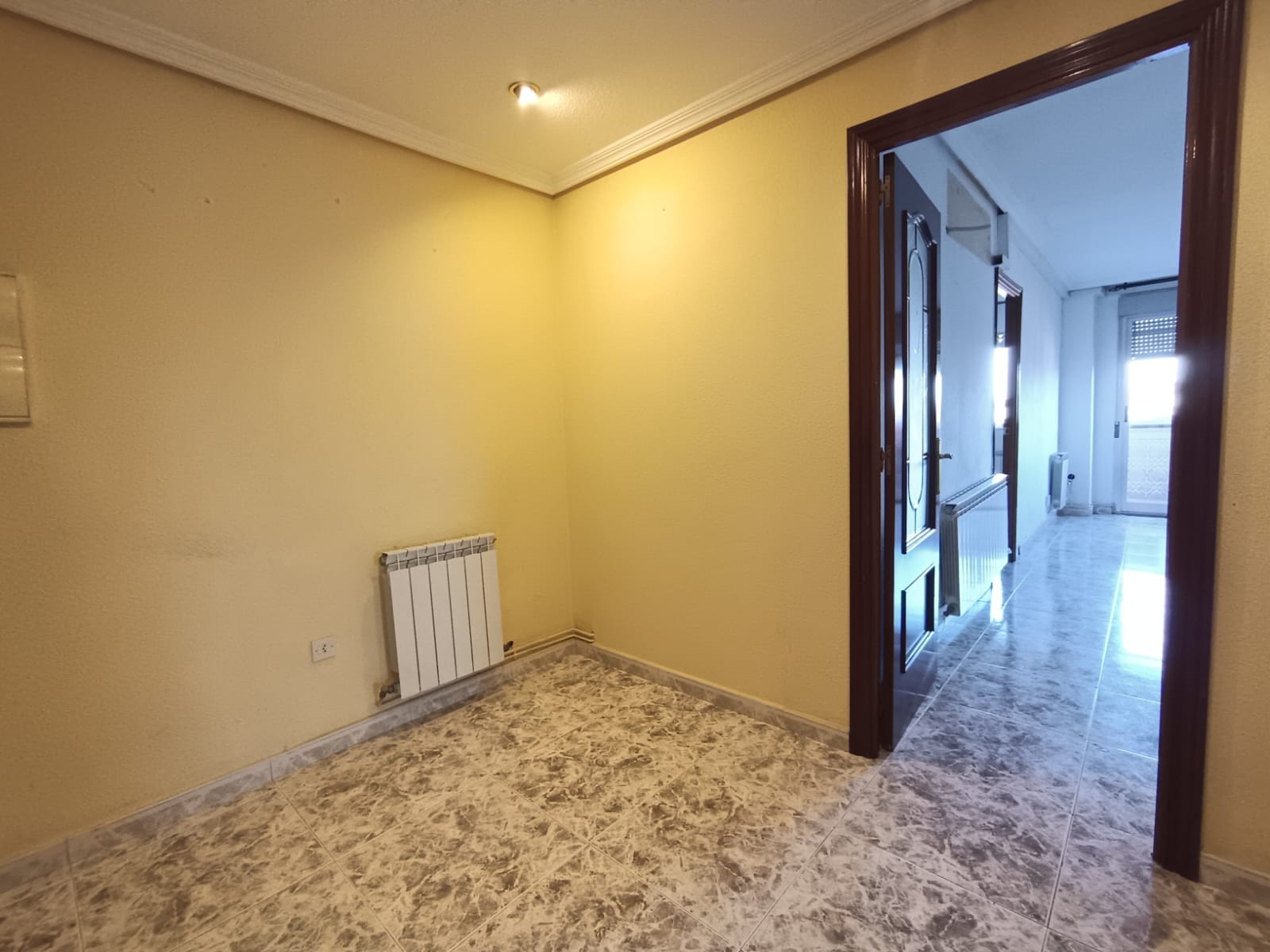 PISO EN VENTA EN PARLA – ZONA REYES CATÓLICOS — Casalia Inmobiliaria, Parla (foto 5 de 24)