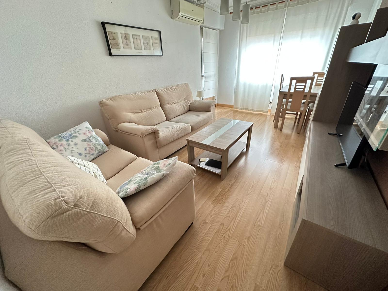 PISO EN VENTA EN PARLA – ZONA REYES CATÓLICOS — Casalia Inmobiliaria, Parla (foto 3 de 24)