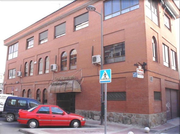 EDIFICIO DE USO MIXTO EN VENTA EN PARLA – ZONA PINTO-SAN ROQUE — Casalia Inmobiliaria, Parla (foto 1 de 21)