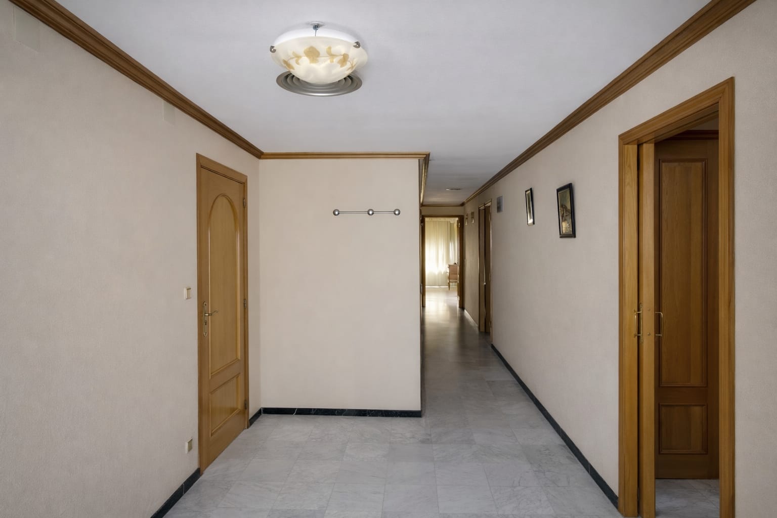 EDIFICIO DE USO MIXTO EN VENTA EN PARLA – ZONA PINTO-SAN ROQUE — Casalia Inmobiliaria, Parla (foto 4 de 21)