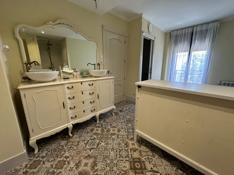 PISO SEMINUEVO VENTA EN PARLA EN LA URBANIZACIÓN ATENAS CON GARAJE-ZONA LAS LAGUNAS — Casalia Inmobiliaria, Parla (foto 19 de 35)