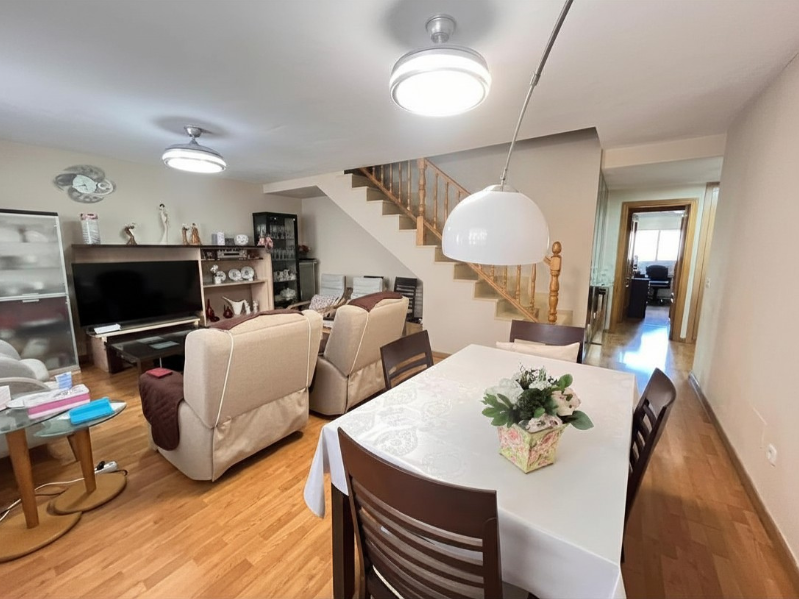 ÁTICO DÚPLEX SEMINUEVO EN URBANIZACIÓN PRIVADA EN VENTA EN PARLA – ZONA EL NIDO — Casalia Inmobiliaria, Parla (foto 16 de 38)