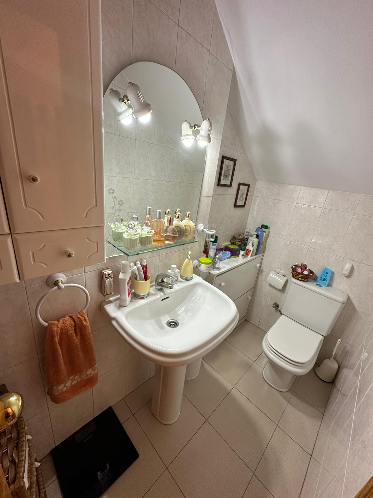 CHALET ADOSADO EN VENTA EN PARLA – ZONA LAS AMÉRICAS — Casalia Inmobiliaria, Parla (foto 19 de 47)
