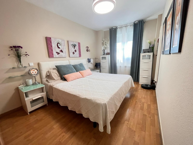 ÁTICO DÚPLEX SEMINUEVO EN URBANIZACIÓN PRIVADA EN VENTA EN PARLA – ZONA EL NIDO — Casalia Inmobiliaria, Parla (foto 28 de 38)