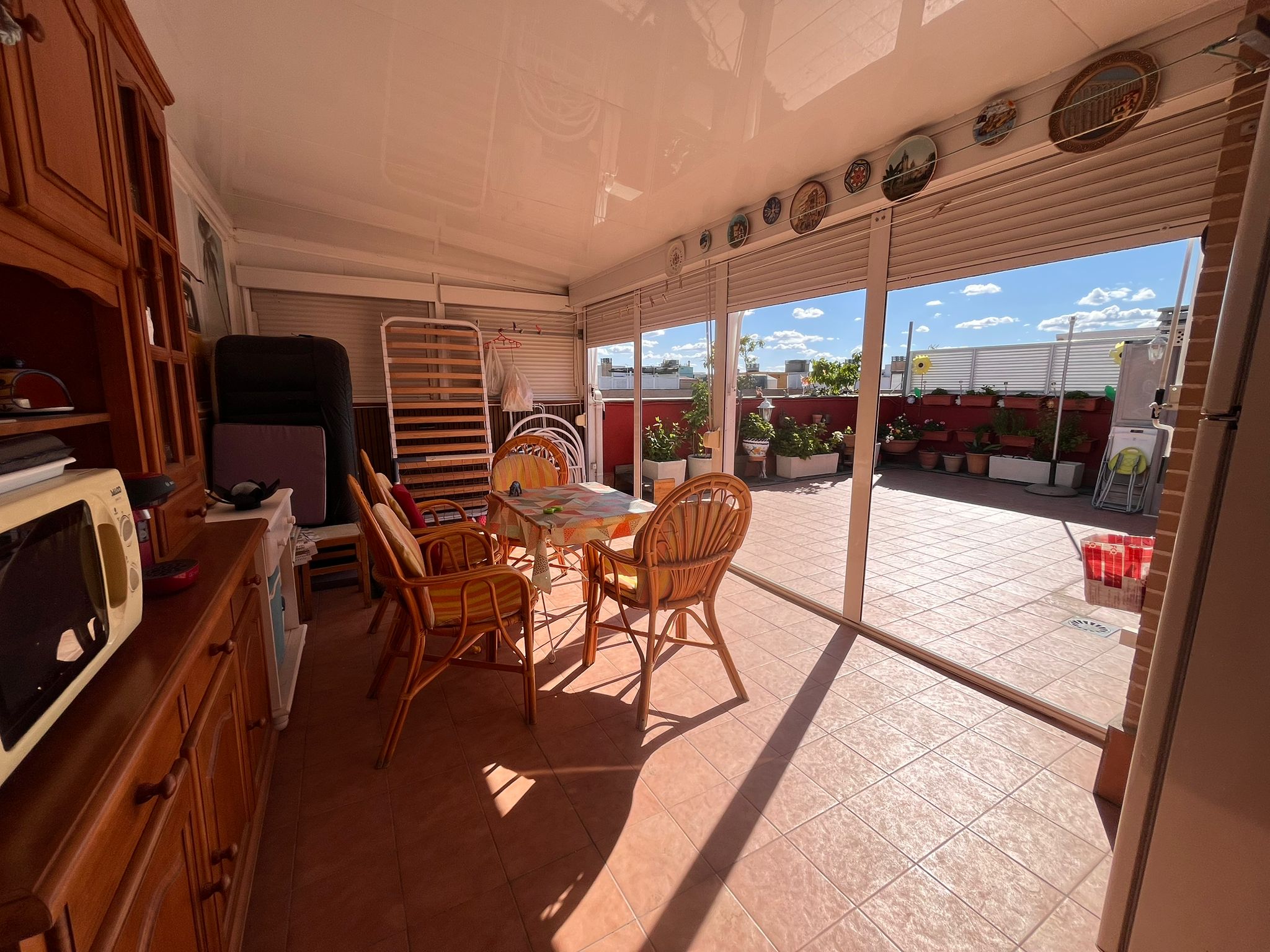 ÁTICO DÚPLEX SEMINUEVO EN URBANIZACIÓN PRIVADA EN VENTA EN PARLA – ZONA EL NIDO — Casalia Inmobiliaria, Parla (foto 3 de 38)