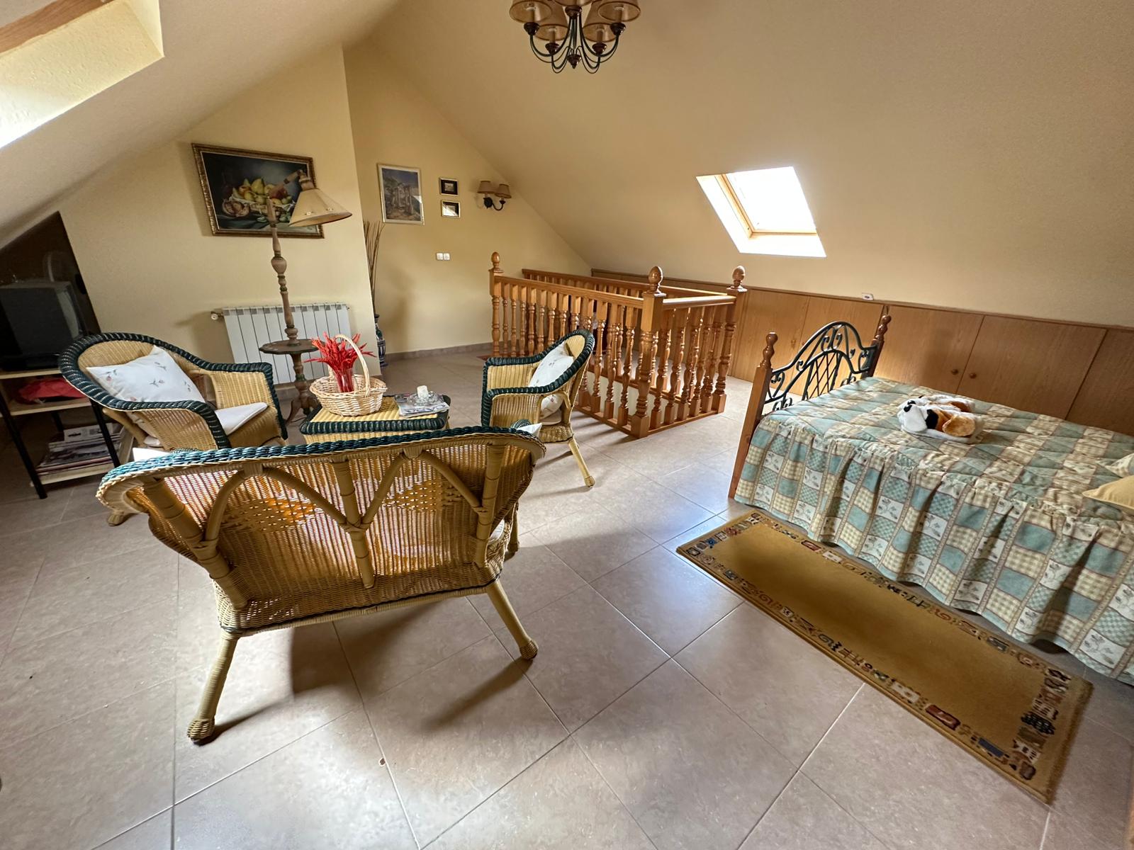 CHALET ADOSADO EN VENTA EN PARLA – ZONA LAS AMÉRICAS — Casalia Inmobiliaria, Parla (foto 38 de 47)