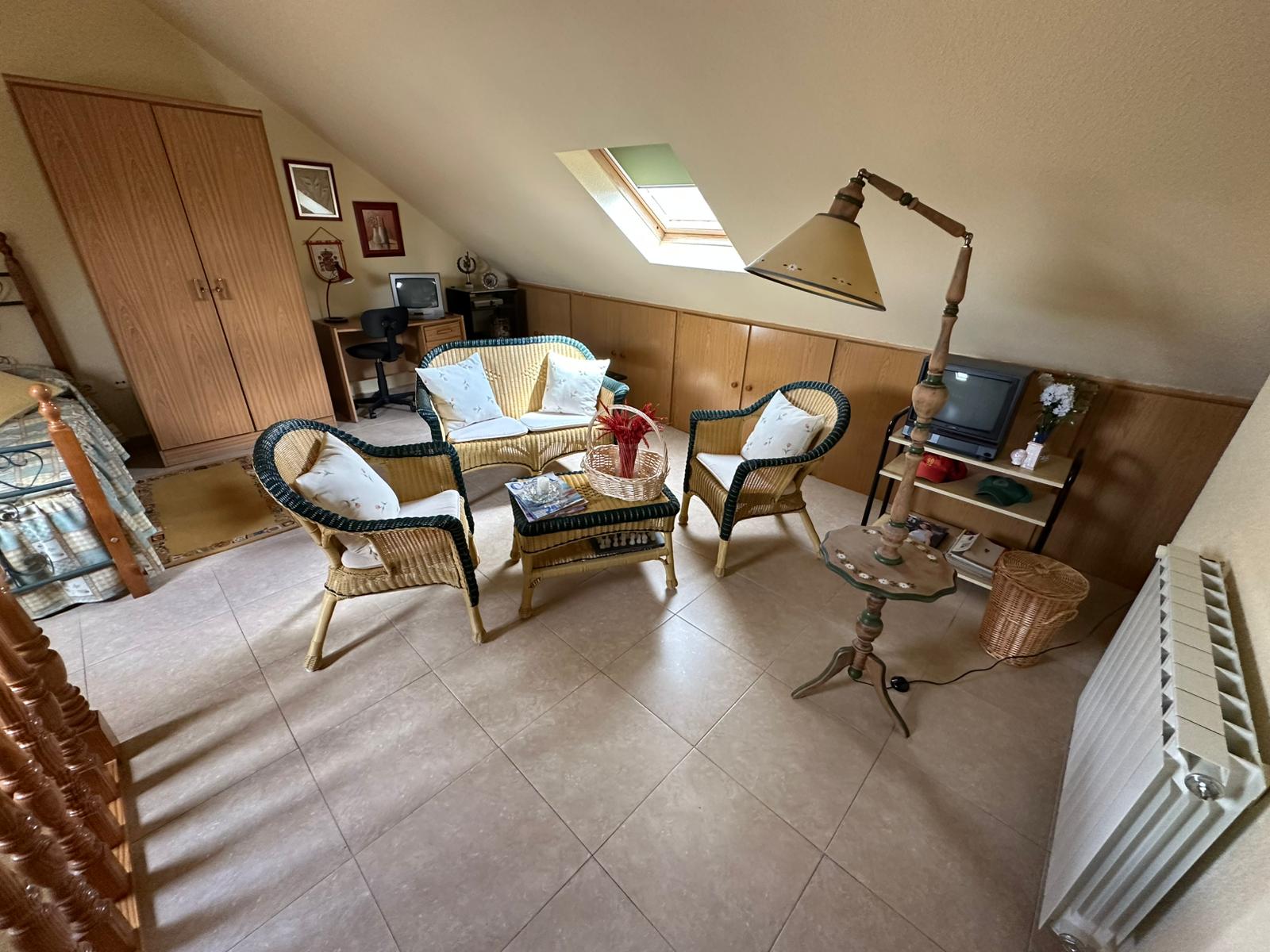 CHALET ADOSADO EN VENTA EN PARLA – ZONA LAS AMÉRICAS — Casalia Inmobiliaria, Parla (foto 41 de 47)