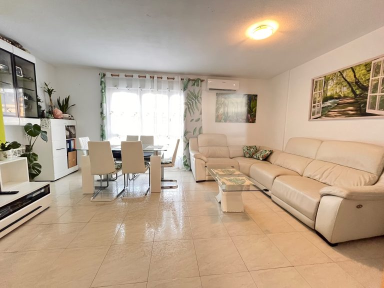 PISO CON PLAZA DE GARAJE EN VENTA EN PARLA – ZONA REYES — Casalia Inmobiliaria, Parla (foto 1 de 42)