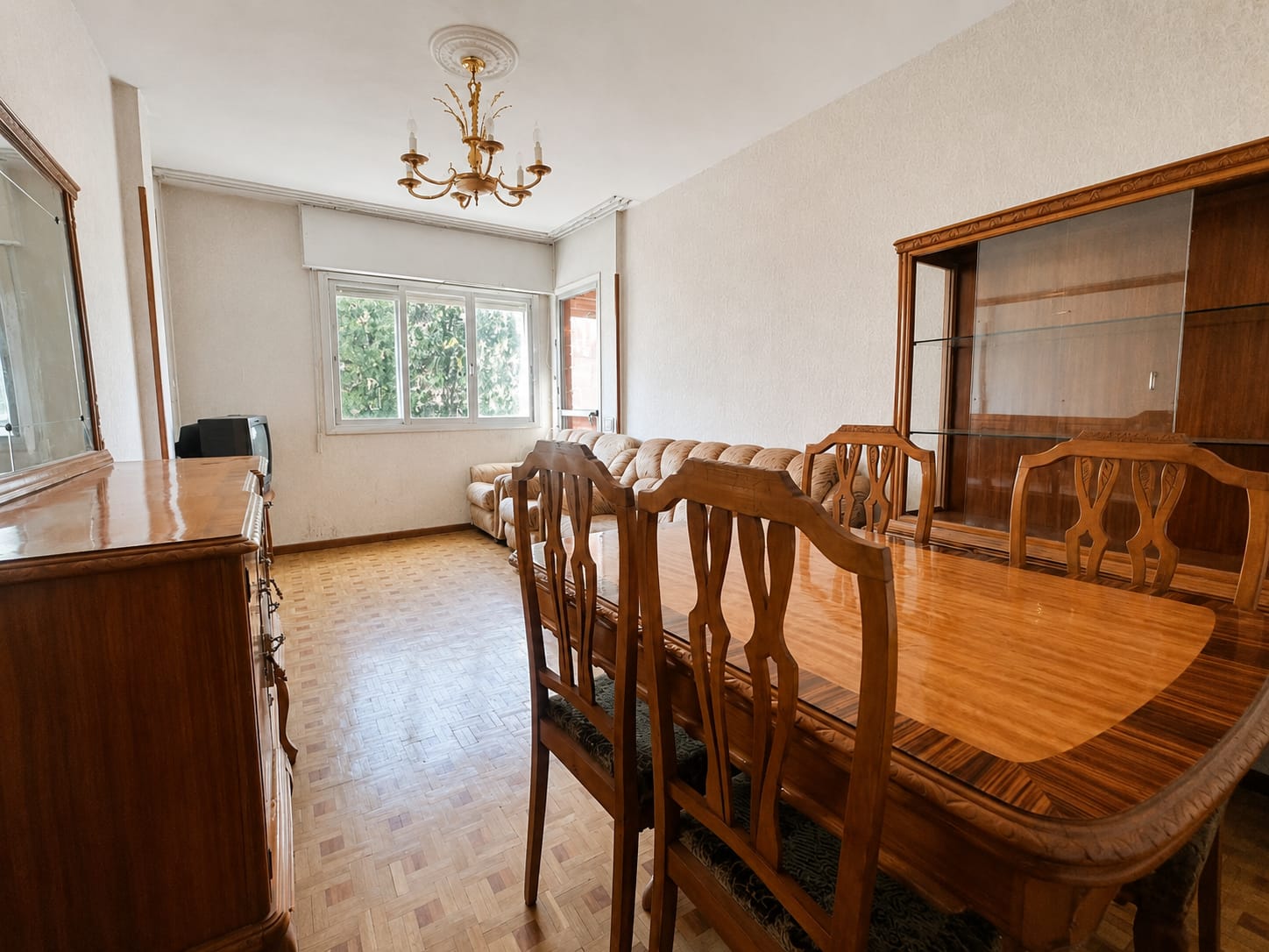 PISO A REFORMAR EN VENTA EN PARLA – ZONA CALLE PINTO — Casalia Inmobiliaria, Parla (foto 1 de 16)