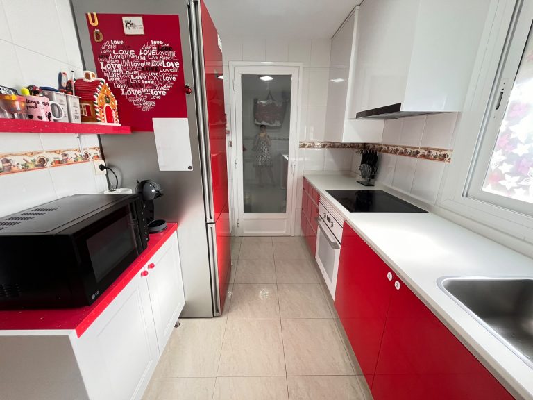 PISO CON PLAZA DE GARAJE EN VENTA EN PARLA – ZONA REYES — Casalia Inmobiliaria, Parla (foto 14 de 42)