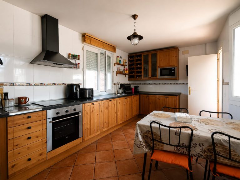 CHALET PAREADO EN VENTA EN ILLESCAS – ZONA EL SEÑORÍO DE ILLESCAS — Casalia Inmobiliaria, Parla (foto 15 de 32)