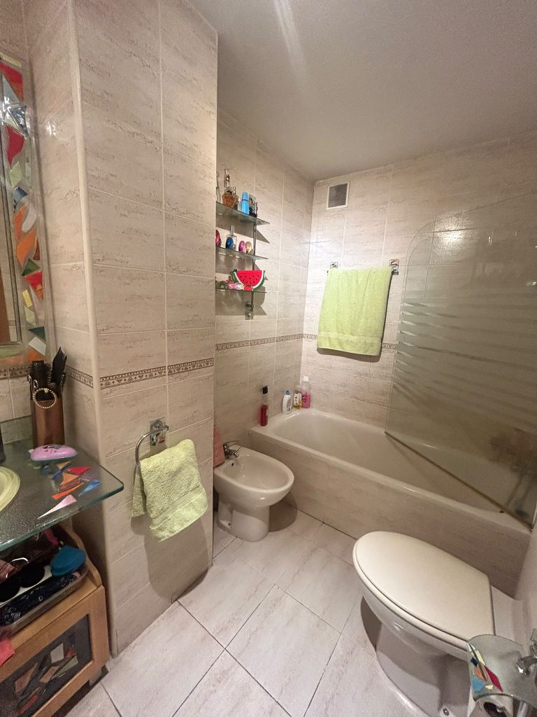 PISO SEMINUEVO EN VENTA EN PARLA – ZONA EL NIDO LAS FUENTES — Casalia Inmobiliaria, Parla (foto 18 de 30)