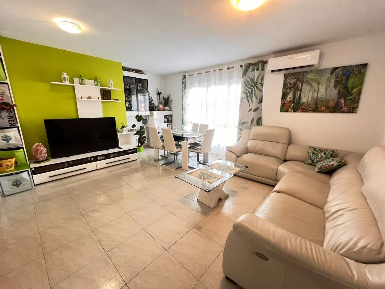 PISO CON PLAZA DE GARAJE EN VENTA EN PARLA – ZONA REYES — Casalia Inmobiliaria, Parla (foto 3 de 42)
