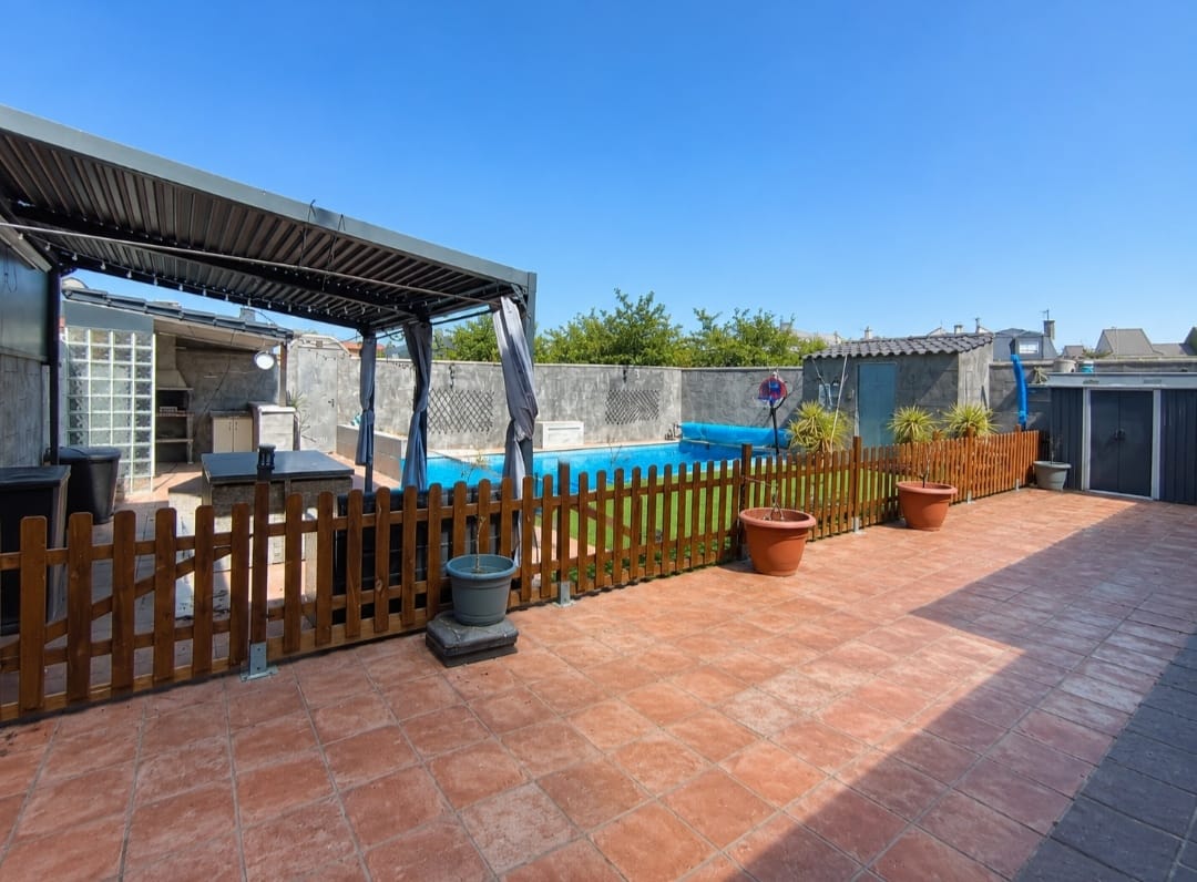 CHALET PAREADO EN VENTA EN ILLESCAS – ZONA EL SEÑORÍO DE ILLESCAS — Casalia Inmobiliaria, Parla (foto 3 de 32)