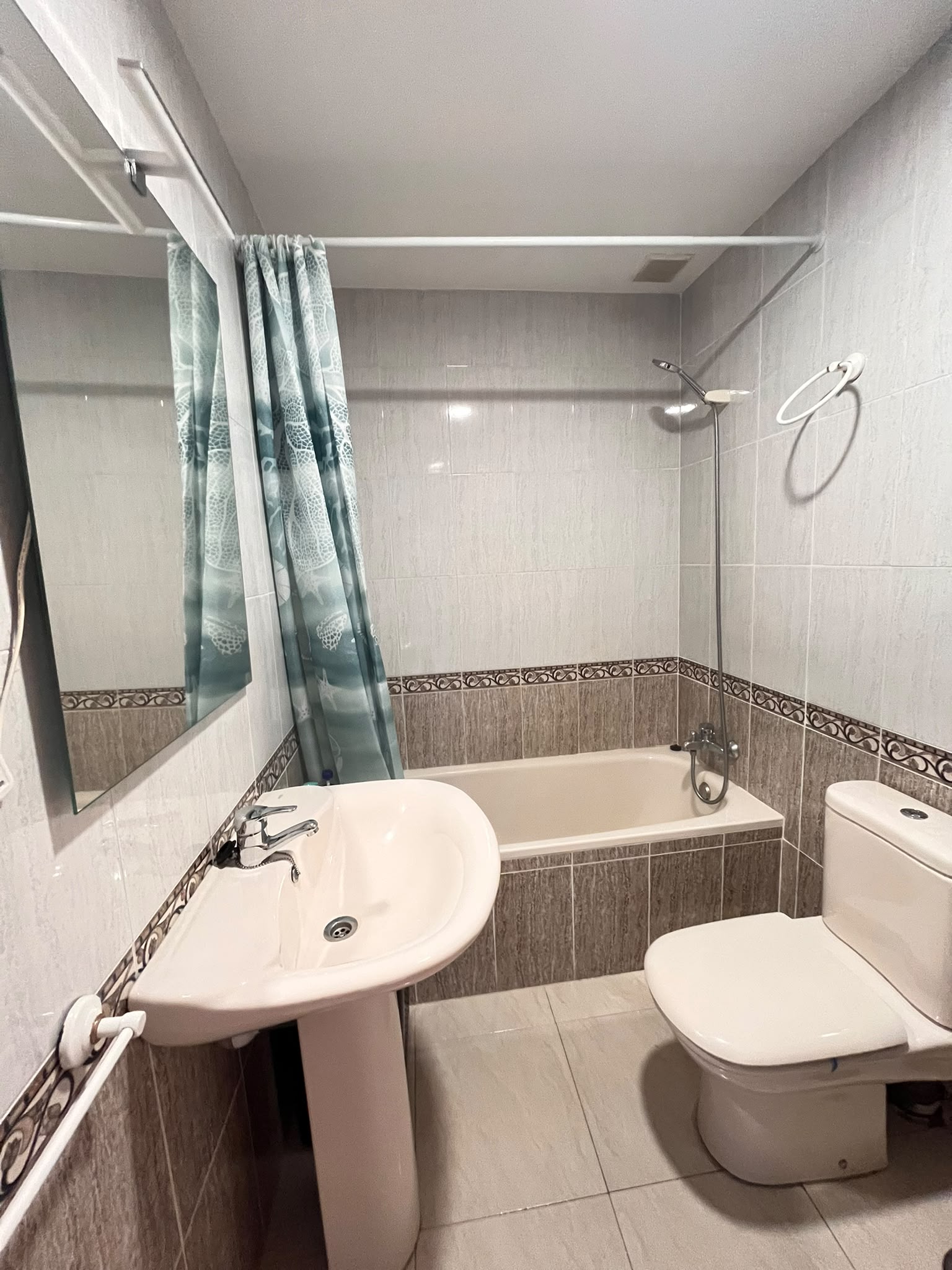 PISO CON PLAZA DE GARAJE EN VENTA EN PARLA – ZONA REYES — Casalia Inmobiliaria, Parla (foto 38 de 42)