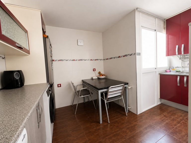 PISO REFORMADO EN VENTA EN PARLA – ZONA REYES — Casalia Inmobiliaria, Parla (foto 7 de 18)