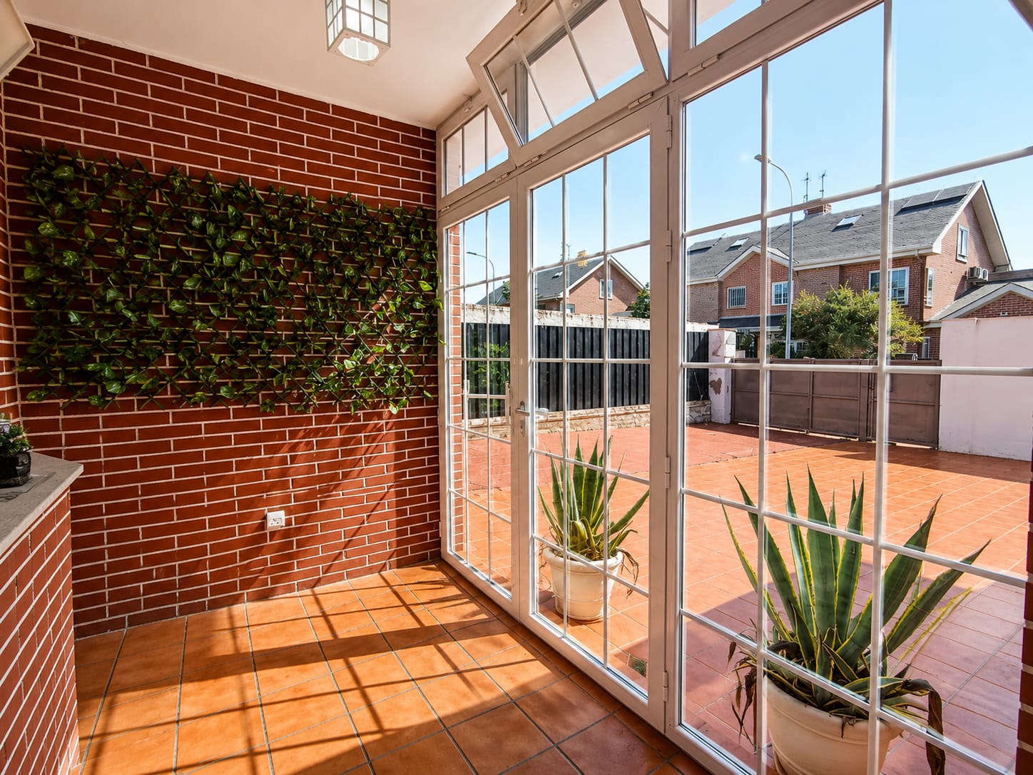 CHALET PAREADO EN VENTA EN ILLESCAS – ZONA EL SEÑORÍO DE ILLESCAS — Casalia Inmobiliaria, Parla (foto 9 de 32)