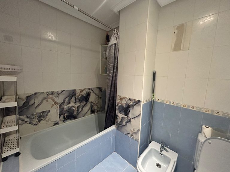 PISO SEMINUEVO DE 4 HABITACIONES EN VENTA EL PARLA – ZONA EL NIDO/ LAS FUENTES — Casalia Inmobiliaria, Parla (foto 14 de 20)