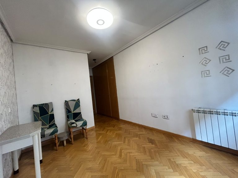 PISO SEMINUEVO DE 4 HABITACIONES EN VENTA EL PARLA – ZONA EL NIDO/ LAS FUENTES — Casalia Inmobiliaria, Parla (foto 17 de 20)