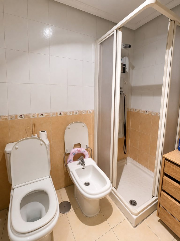 PISO SEMINUEVO DE 4 HABITACIONES EN VENTA EL PARLA – ZONA EL NIDO/ LAS FUENTES — Casalia Inmobiliaria, Parla (foto 20 de 20)