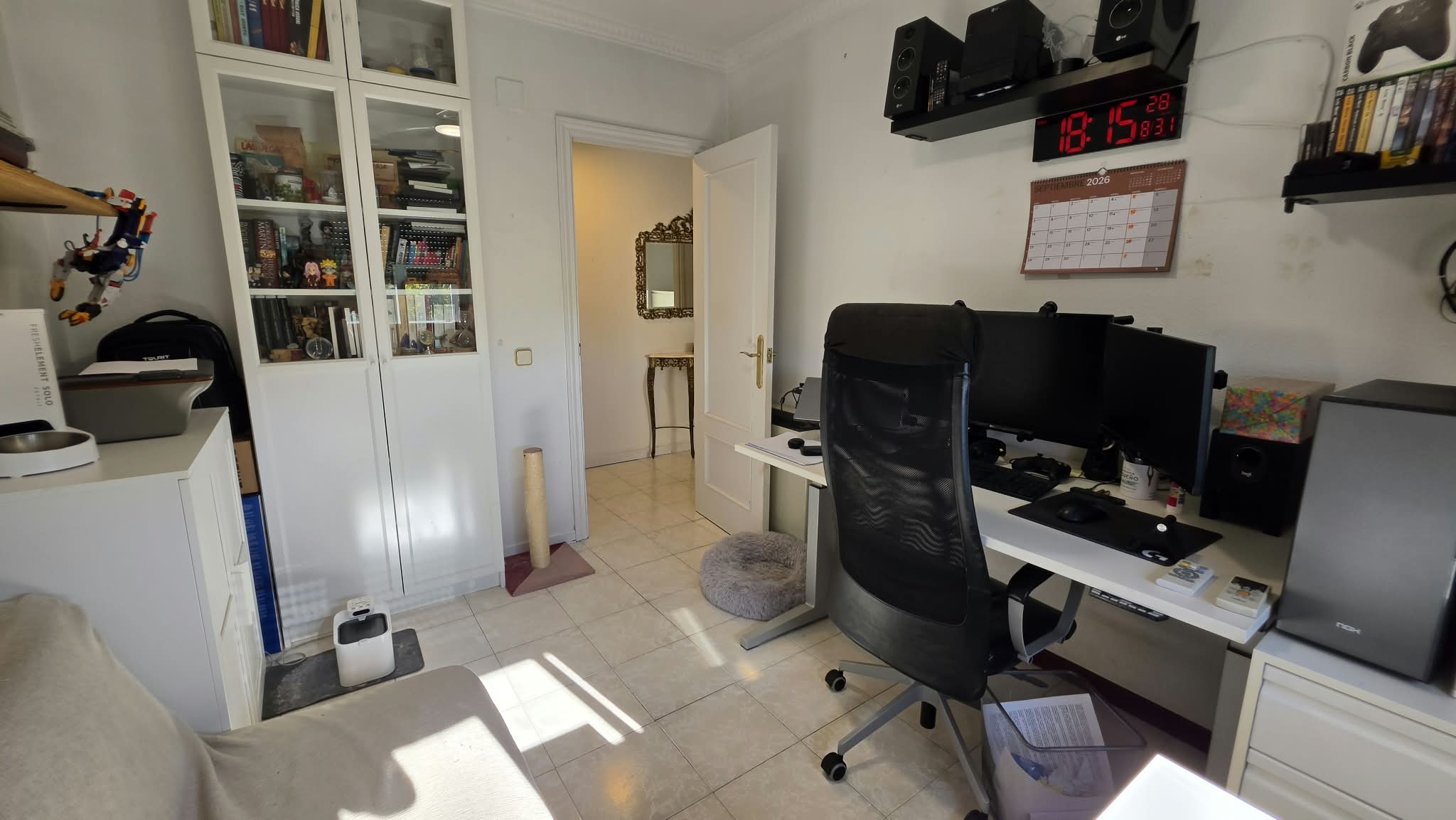 PISO DE 4 HABITACIONES EN VENTA EN PARLA – ZONA REYES CATÓLICOS — Casalia Inmobiliaria, Parla (foto 24 de 27)