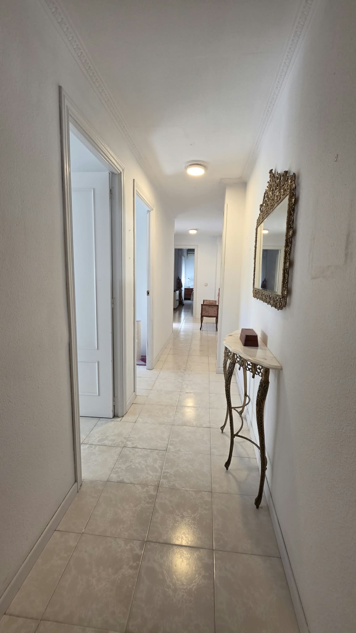 PISO DE 4 HABITACIONES EN VENTA EN PARLA – ZONA REYES CATÓLICOS — Casalia Inmobiliaria, Parla (foto 11 de 27)