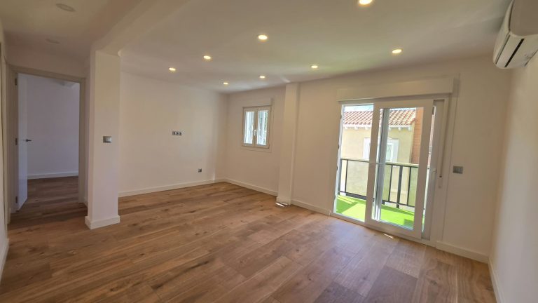PISO COMPLETAMENTE REFORMADO EN VENTA EN PARLA – ZONA PINTORES — Casalia Inmobiliaria, Parla (foto 1 de 16)