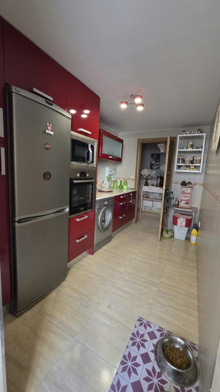 PISO REFORMADO EN VENTA EN PARLA – ZONA REYES CATÓLICOS — Casalia Inmobiliaria, Parla (foto 11 de 26)