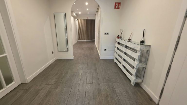 CASA INDEPENDIENTE CON 5 HABITACIONES ADAPTADA PARA ALQUILER DE HABITACIONES EN PARLA – ZONA CENTRO — Casalia Inmobiliaria, Parla (foto 15 de 47)