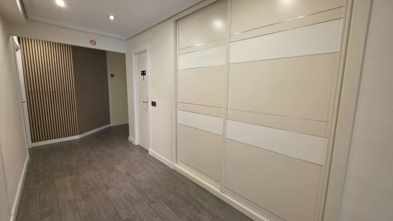 CASA INDEPENDIENTE CON 5 HABITACIONES ADAPTADA PARA ALQUILER DE HABITACIONES EN PARLA – ZONA CENTRO — Casalia Inmobiliaria, Parla (foto 18 de 47)