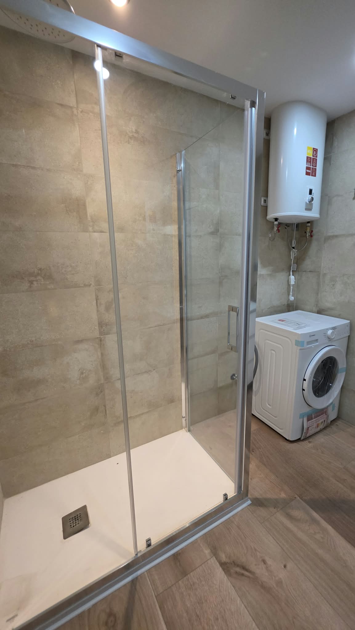 PISO COMPLETAMENTE REFORMADO EN VENTA EN PARLA – ZONA PINTORES — Casalia Inmobiliaria, Parla (foto 15 de 16)