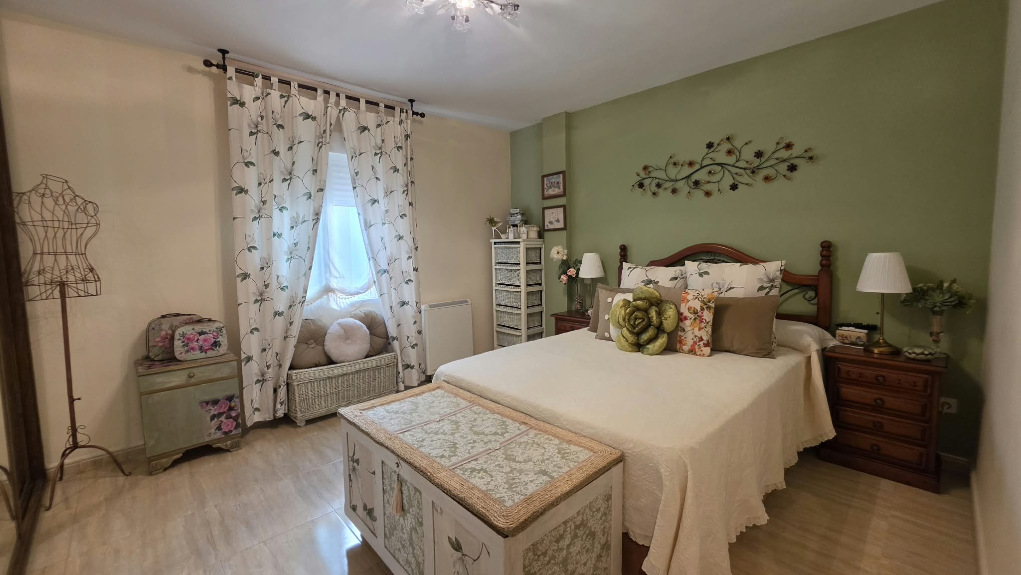 PISO REFORMADO EN VENTA EN PARLA – ZONA REYES CATÓLICOS — Casalia Inmobiliaria, Parla (foto 18 de 26)