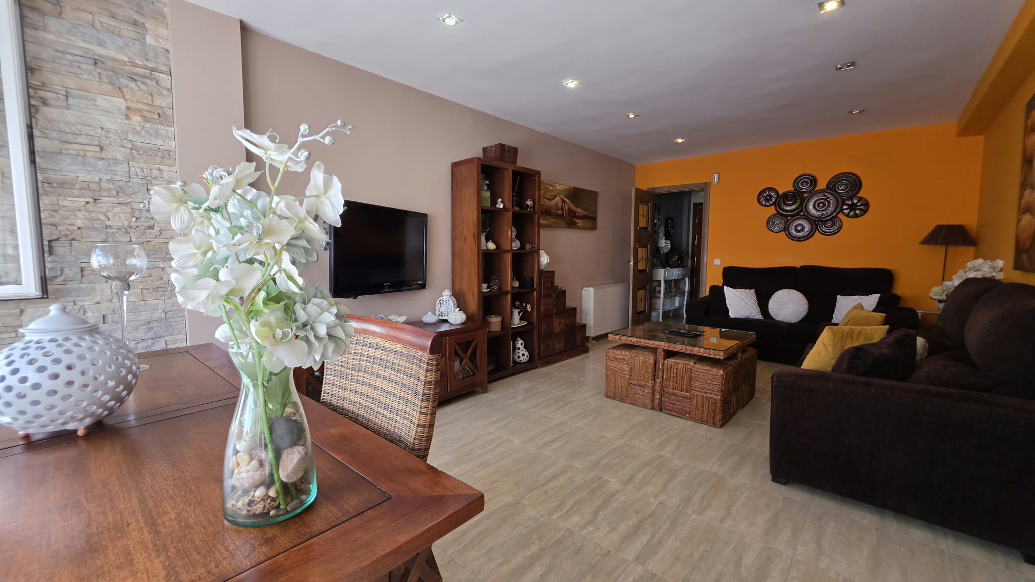 PISO REFORMADO EN VENTA EN PARLA – ZONA REYES CATÓLICOS — Casalia Inmobiliaria, Parla (foto 3 de 26)