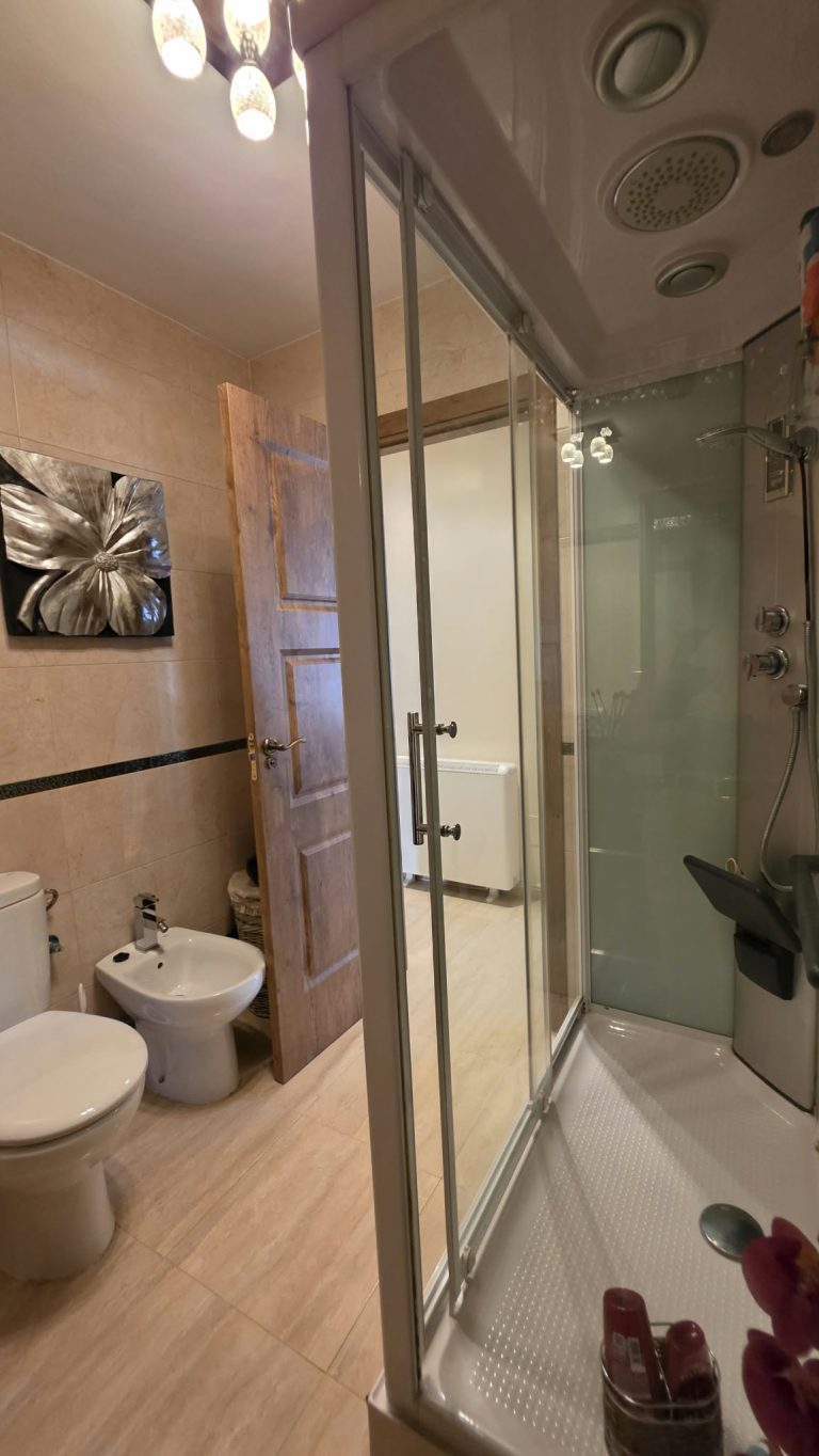 PISO REFORMADO EN VENTA EN PARLA – ZONA REYES CATÓLICOS — Casalia Inmobiliaria, Parla (foto 25 de 26)