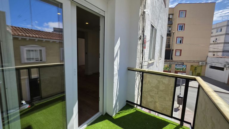PISO COMPLETAMENTE REFORMADO EN VENTA EN PARLA – ZONA PINTORES — Casalia Inmobiliaria, Parla (foto 3 de 16)