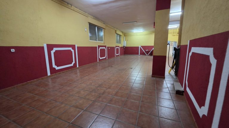 CASA INDEPENDIENTE CON 5 HABITACIONES ADAPTADA PARA ALQUILER DE HABITACIONES EN PARLA – ZONA CENTRO — Casalia Inmobiliaria, Parla (foto 39 de 47)