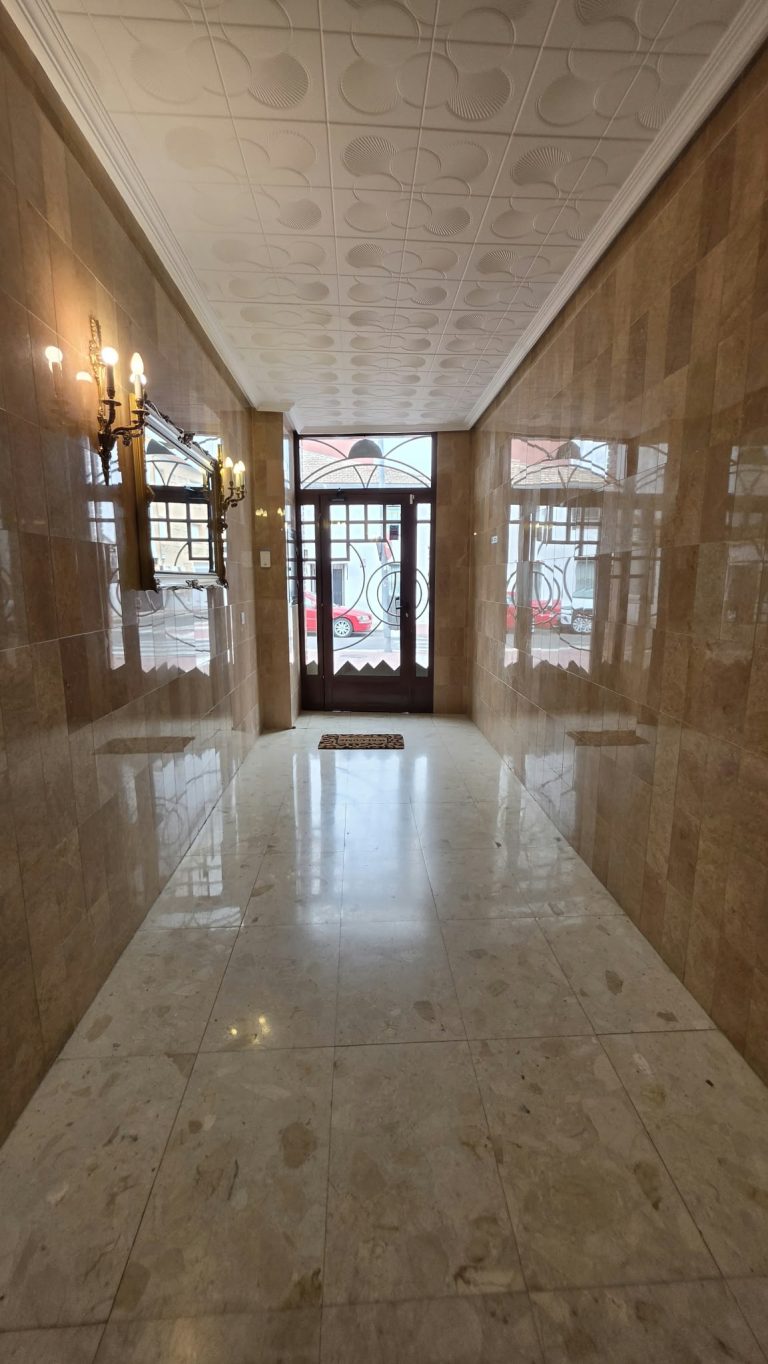 CASA INDEPENDIENTE CON 5 HABITACIONES ADAPTADA PARA ALQUILER DE HABITACIONES EN PARLA – ZONA CENTRO — Casalia Inmobiliaria, Parla (foto 47 de 47)